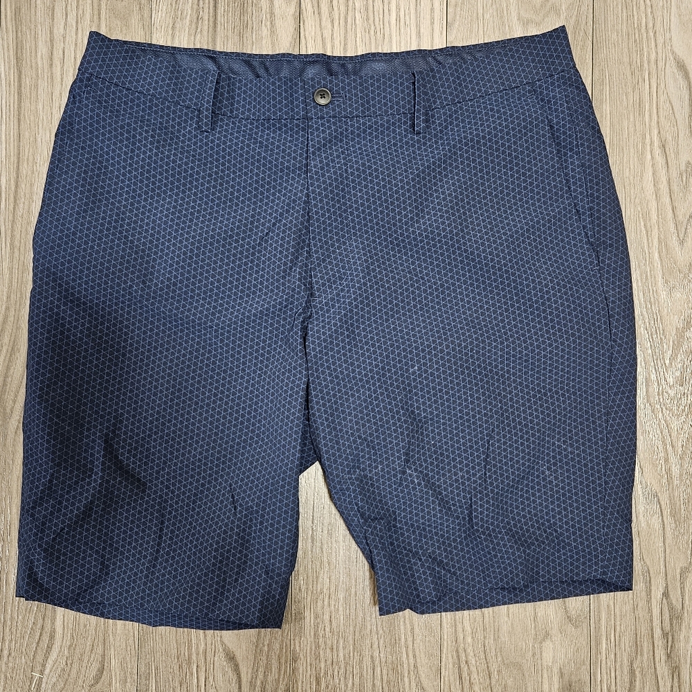 Uniqlo Men shorts 8.5 Inch